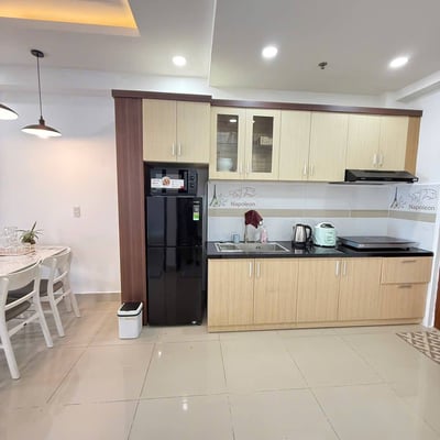 Geräumige möblierte wohnung mit blick auf stadt und meer zur miete, 74 м², Nha Trang, Vietnam
