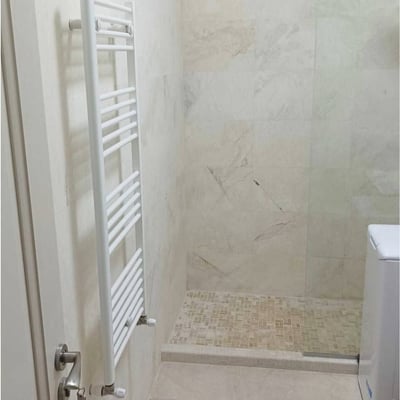 Alquiler de estudio cómodo con balcón, Constanța, Rumanía