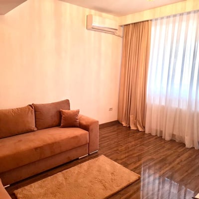 Alquiler de apartamento amplio, cómodo, con cocina independiente, Sector 6, Bucarest, Rumanía