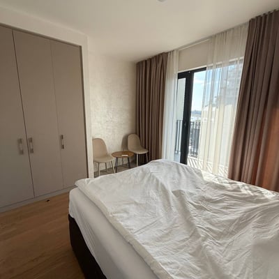 Alquiler de apartamento amplio, moderno, con vista al río en el complejo residencial BW Terra, 90 m², Belgrado, Serbia