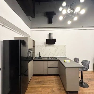 Аренда современной, комфортной квартиры с балконом, Мамая Сат, Румыния