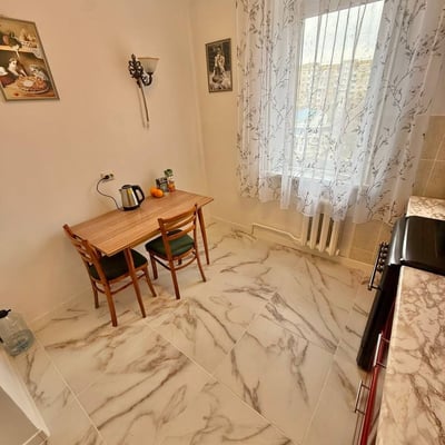 Alquiler de apartamento limpio, renovado, amueblado, Centro, Chișinău, Moldavia