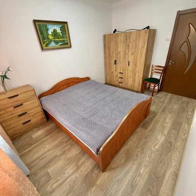 Location appartement propre, rénové, meublé, Centre, Chișinău, Moldavie