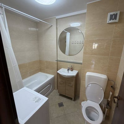 Alquiler de apartamento moderno, acogedor, 70 m², Sector 4, Bucarest, Rumanía