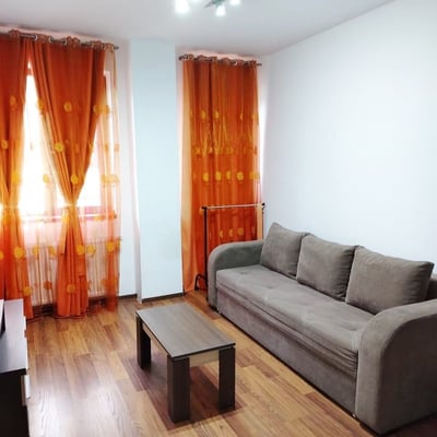 Sunny, comfortable apartment for rent, Mamaia Sat, Romania