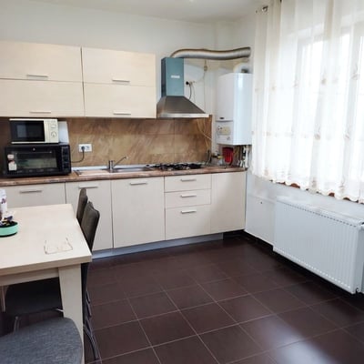 Sunny, comfortable apartment for rent, Mamaia Sat, Romania