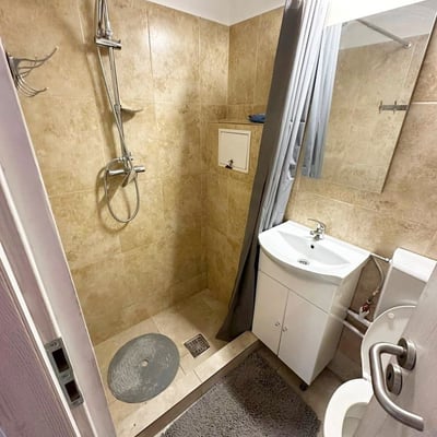 Location appartement confortable, meublé, Constanța, Roumanie