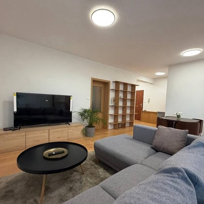 Аренда уютной, просторной квартиры, 61 м², Новая Вракуня, Братислава, Словакия