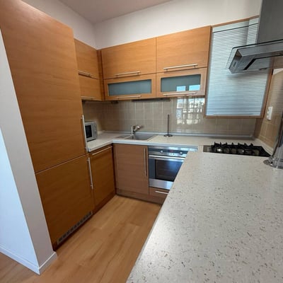 Аренда уютной, просторной квартиры, 61 м², Новая Вракуня, Братислава, Словакия