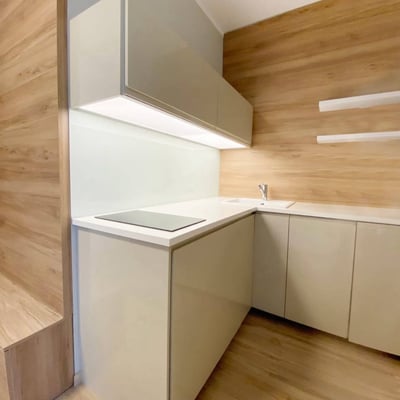 Alquiler de estudio moderno, acogedor, Petržalka, Bratislava, Eslovaquia