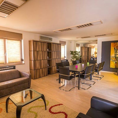 Alquiler de apartamento amplio, 150 m², Voždovac, Belgrado, Serbia