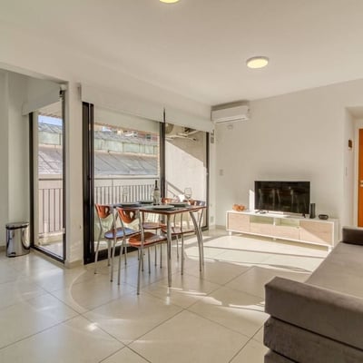 Helle Wohnung mit Balkon zur Miete, Villa Crespo, Buenos Aires, Argentinien