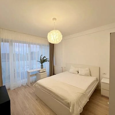 Аренда светлой, комфортной квартиры с балконом, Мамая Сат, Румыния