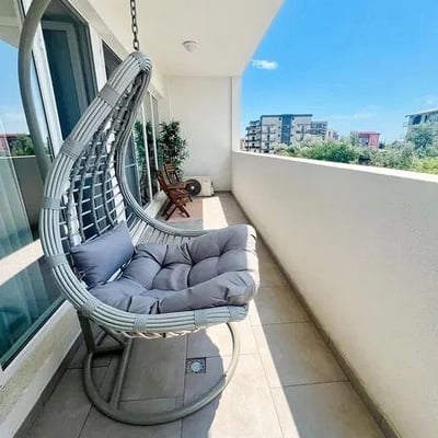 Аренда светлой, комфортной квартиры с балконом, Мамая Сат, Румыния