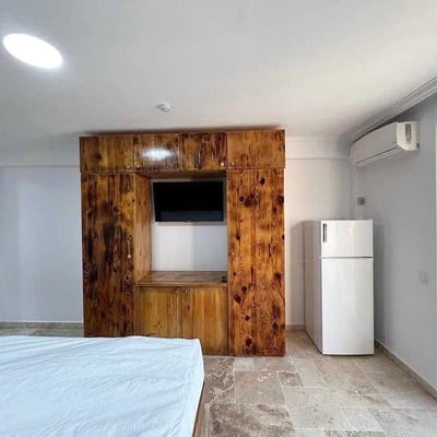 Аренда комфортной, меблированной студии с балконом, район KM 5, Констанца, Румыния