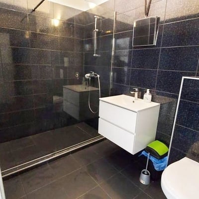 Location studio confortable avec vue sur la mer, Mamaia Sat, Roumanie