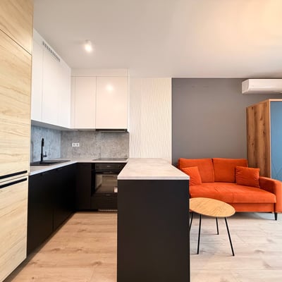 Premium-Wohnung nahe dem Stadtzentrum zur Miete, Włochy, Warschau, Polen