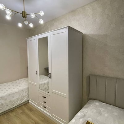 Alquiler de apartamento luminoso, cómodo, amueblado, 100 m², Batumi, Georgia