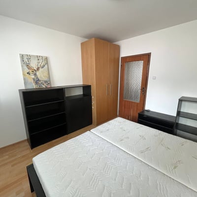 Alquiler de apartamento amplio, amueblado, Vrakuňa, Bratislava, Eslovaquia