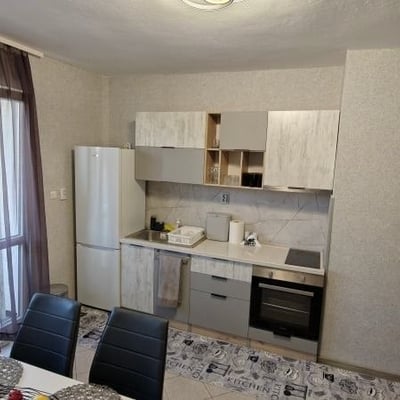 Location appartement spacieux, meublé, quartier Levski, Varna, Bulgarie