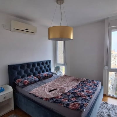Geräumige, moderne Wohnung zur Miete, 69 м², Neu-Belgrad, Serbien