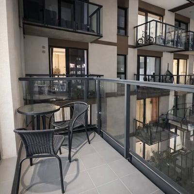 Location appartement moderne, meublé, 50 м², Mokotów, Varsovie, Pologne