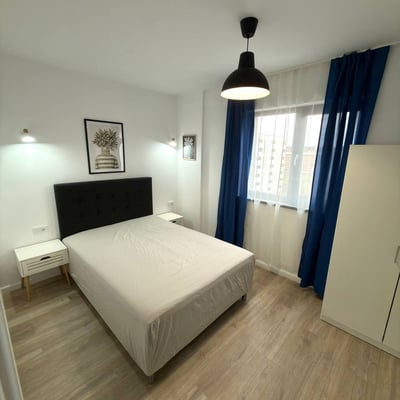 Location appartement moderne, meublé, 42 м², Secteur 6, Bucarest, Roumanie