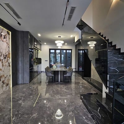 Alquiler de moderna y amplia villa, 270 m², Nha Trang, Vietnam