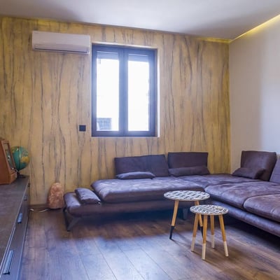 Stilvolle zweistöckige 3-Zimmer-Wohnung mit Terrasse zur Miete, 103 m², Stadtzentrum, Belgrad, Serbien