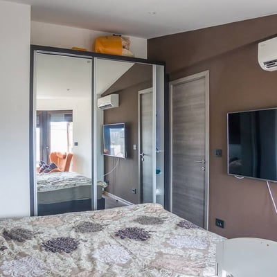 Stilvolle zweistöckige 3-Zimmer-Wohnung mit Terrasse zur Miete, 103 m², Stadtzentrum, Belgrad, Serbien