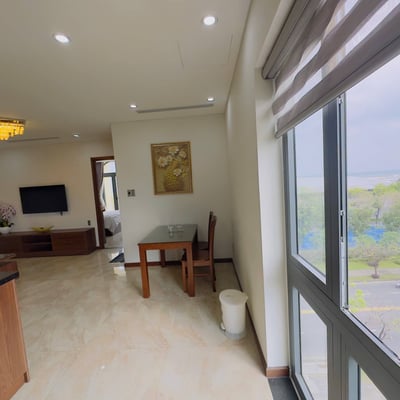 Spacious, bright apartment with balcony for rent, Da Nang, Vietnam