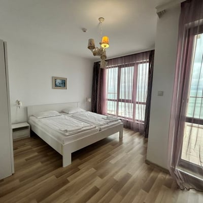 Alquiler de amplio apartamento con vista al mar, Alen Mak, Varna, Bulgaria