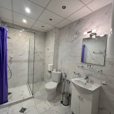 Alquiler de amplio apartamento con vista al mar, Alen Mak, Varna, Bulgaria