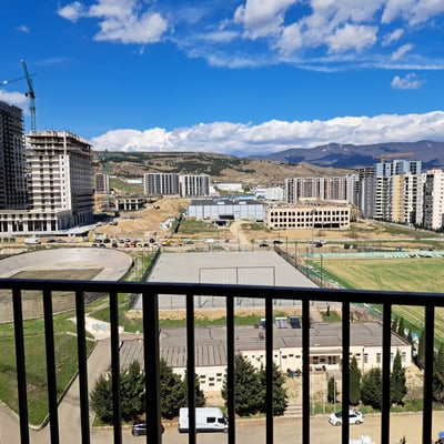 Alquiler de moderno y cómodo apartamento, Big Digomi, Tbilisi, Georgia