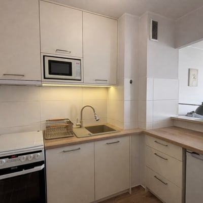 Alquiler de acogedor y luminoso estudio, 28 м², Mokotów, Varsovia, Polonia