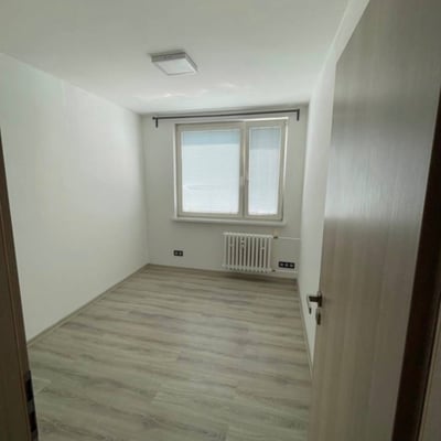Apartamento amplio en alquiler en Dúbravka, Bratislava, Eslovaquia