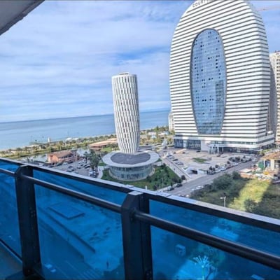 Location d’un appartement lumineux et meublé, Batoumi, Géоргие