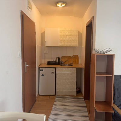 Location d’un appartement compact et meublé, Stare Mesto, Bratislava, Slovaquie