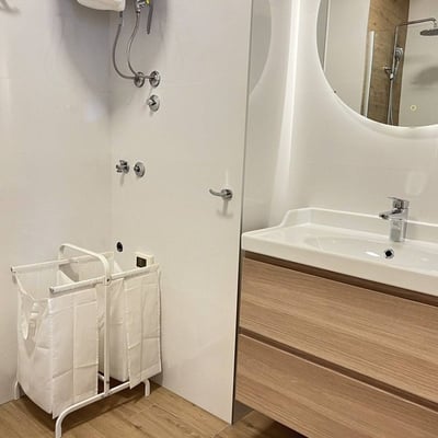 Bright, spacious apartment for rent, 100 m², Vracar, Belgrade, Serbia