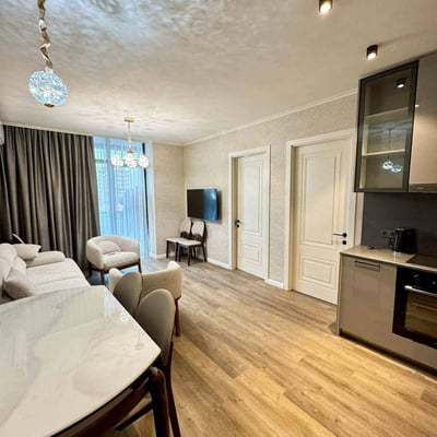 Helle, moderne Wohnung zur Miete, 75 м², Batumi, Georgien