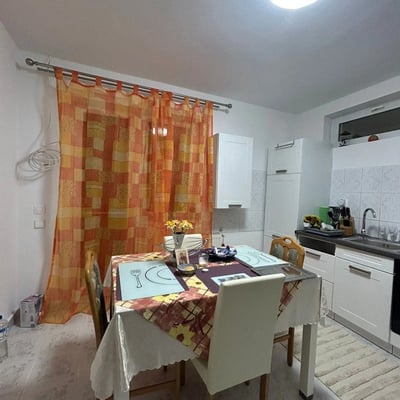 Location d’une maison spacieuse et confortable avec parking, 140 м², Boreal, Constanta, Roumanie