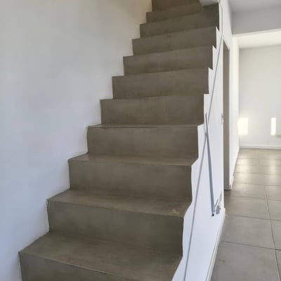 Alquiler de luminoso apartamento dúplex de 3 ambientes, Villa Urquiza, Buenos Aires, Argentina