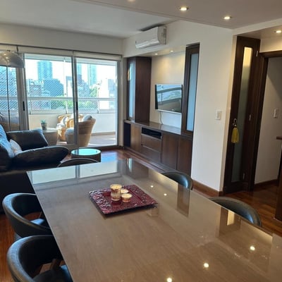 Alquiler de apartamento amplio y moderno con balcón, Palermo, Buenos Aires, Argentina