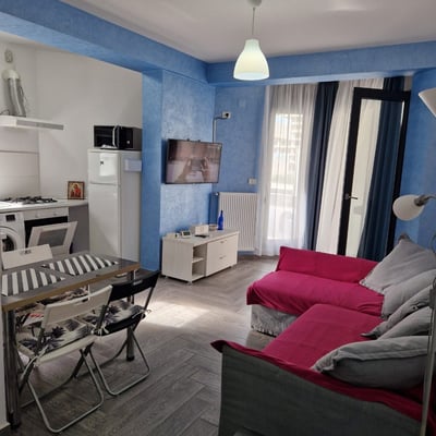 Rent a cozy, fully furnished apartment near the beach, 50 m², Mamaia Sat, Constanța, Romania