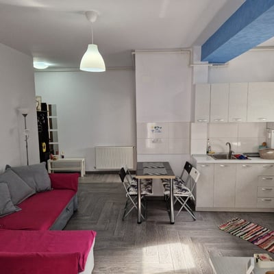 Rent a cozy, fully furnished apartment near the beach, 50 m², Mamaia Sat, Constanța, Romania