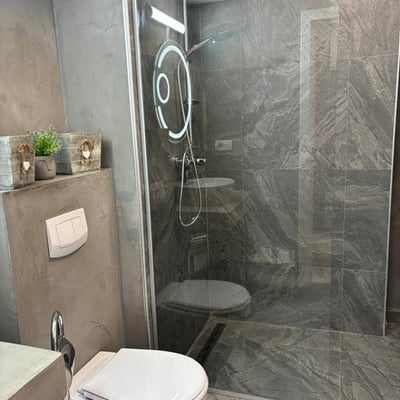 Location d'un appartement moderne et confortable près de la plage, 50 m², Mamaia, Constanța, Roumanie