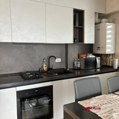 Location d'un appartement moderne et confortable près de la plage, 50 m², Mamaia, Constanța, Roumanie