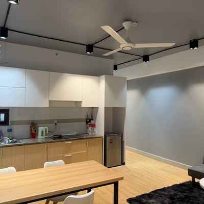 Location d'un appartement élégant avec vue sur mer et montagne, 57 m², Nha Trang, Vietnam