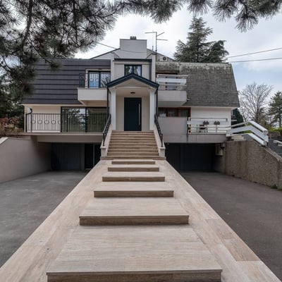 Location d'une maison moderne et meublée, 89 m², quartier de Dedinje, Belgrade, Serbie