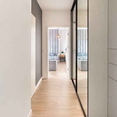 Location d'un appartement moderne et meublé, 42 m², Praga-Południe, Varsovie, Pologne